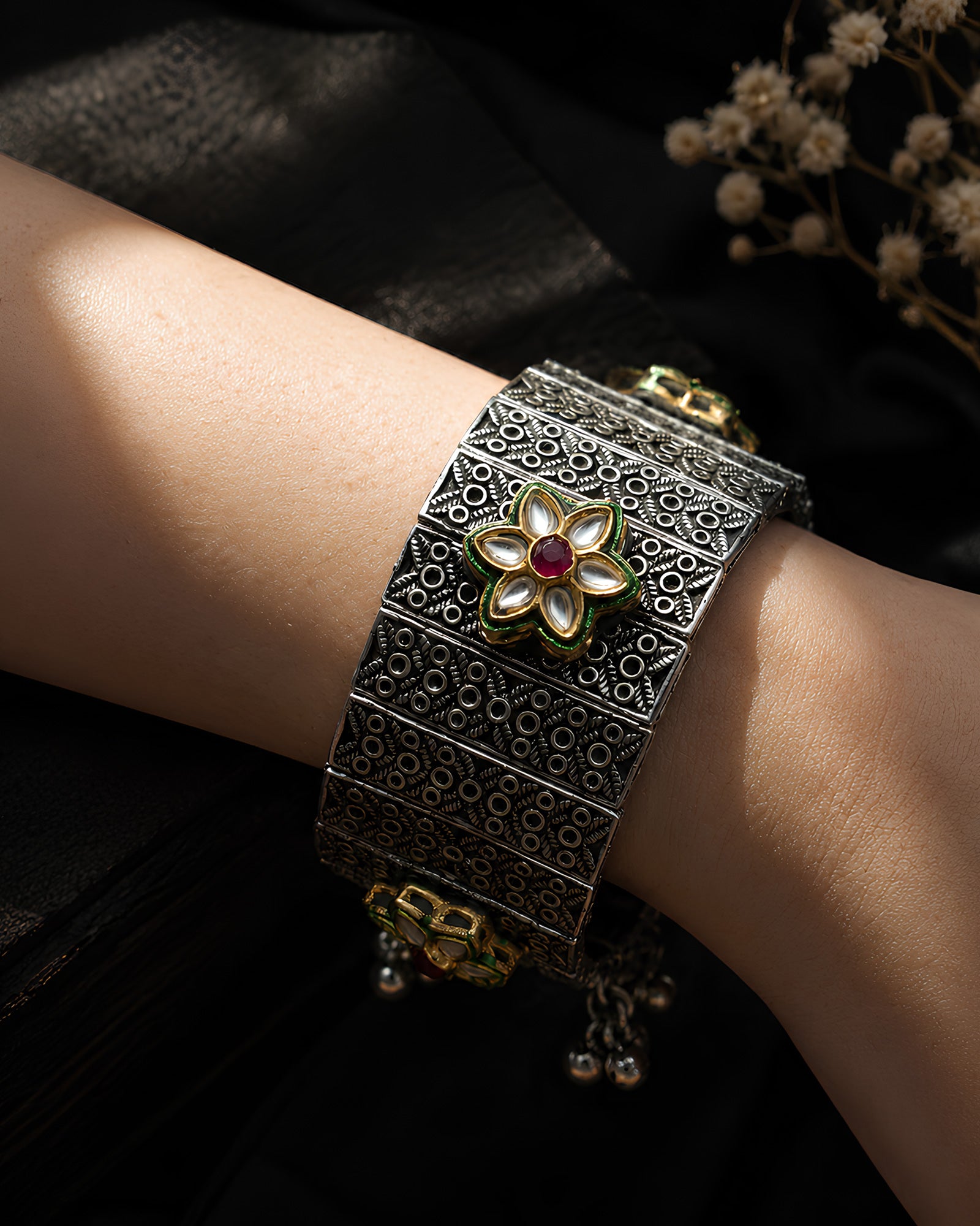 Antique Oxidized Kundan Flower Wide Paneled Kada