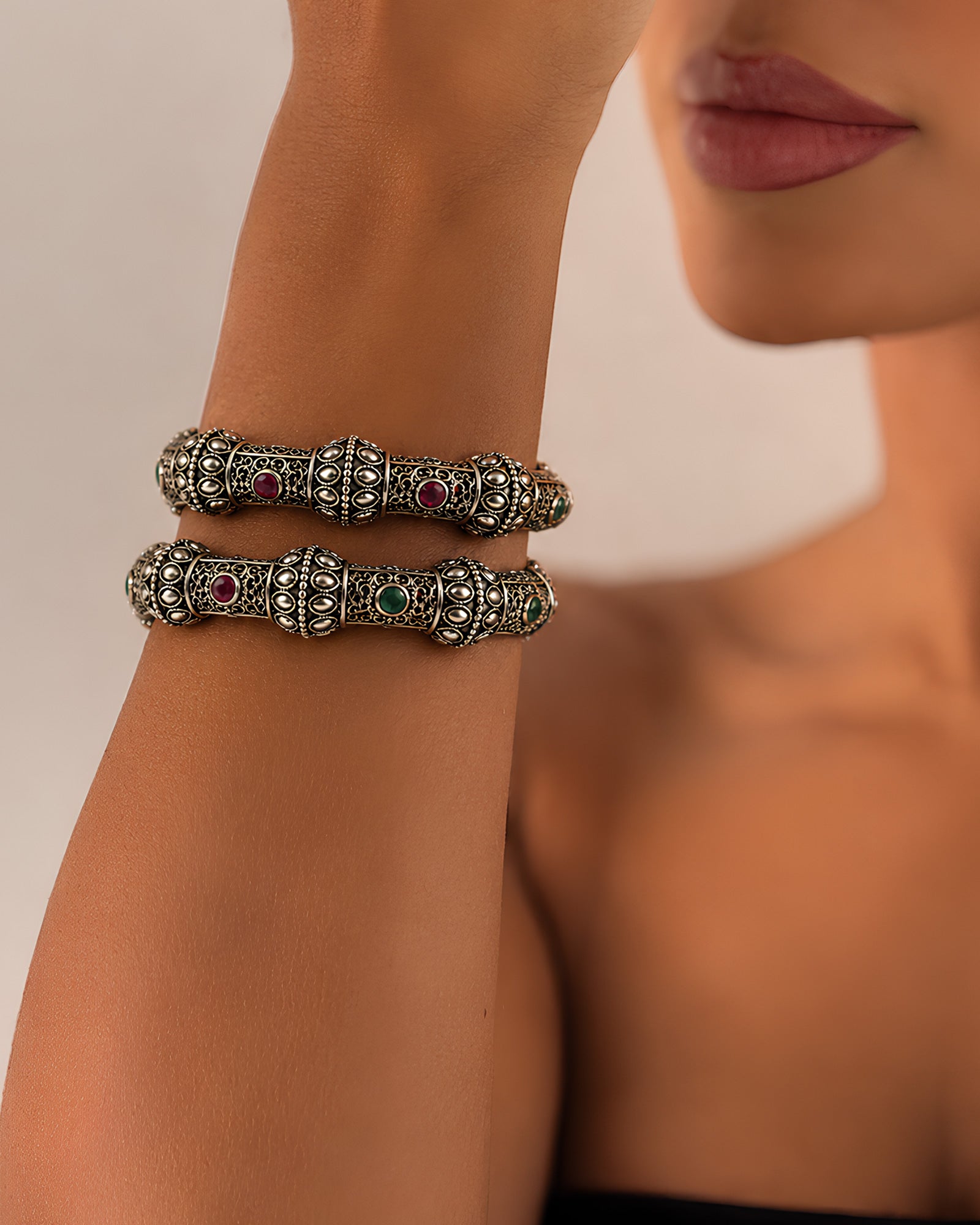 Antique Oxidized Multi-Stone Segmented Fluted Bangles