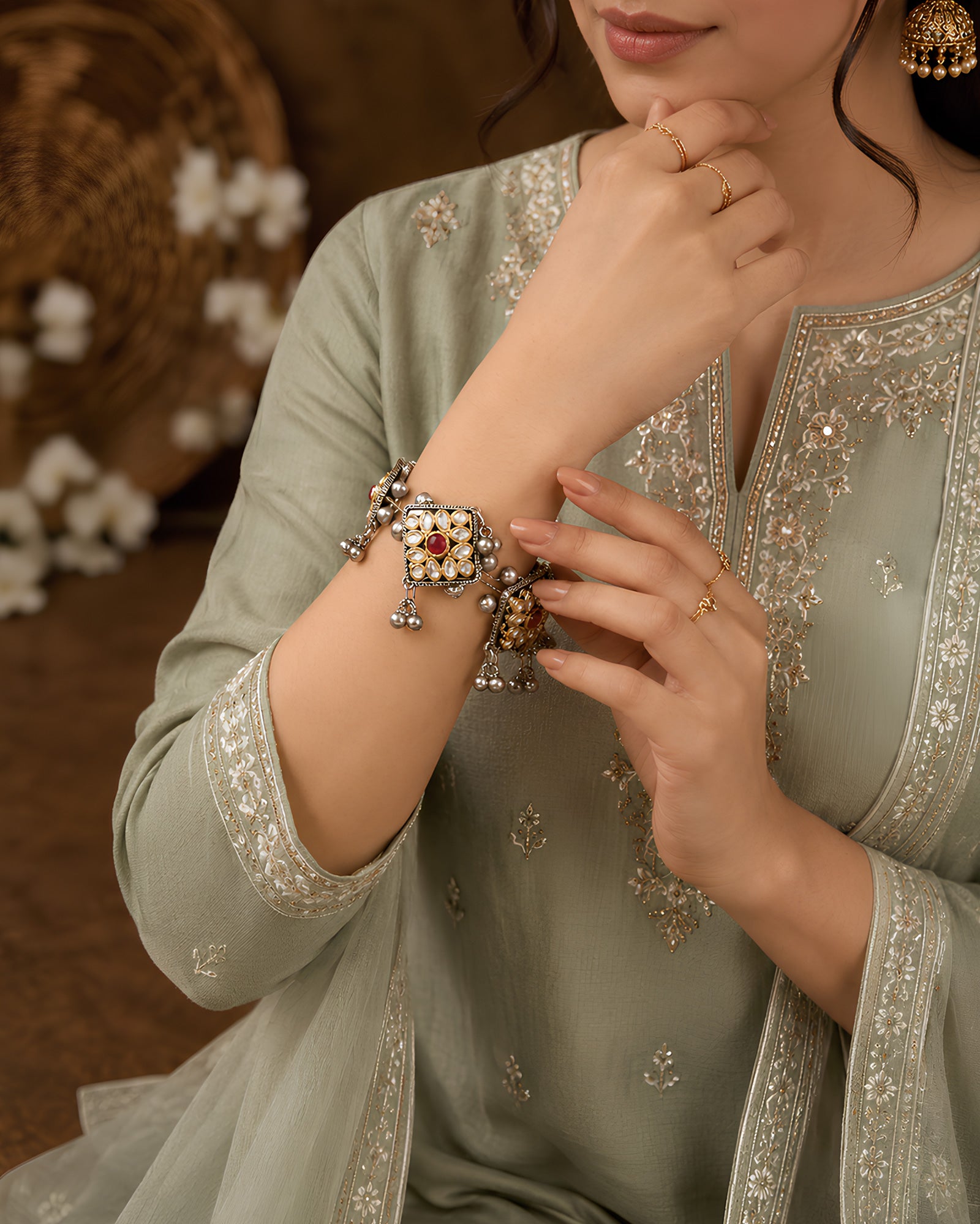 Antique Oxidized Square Kundan & Drooping Ghungroo Link Kada