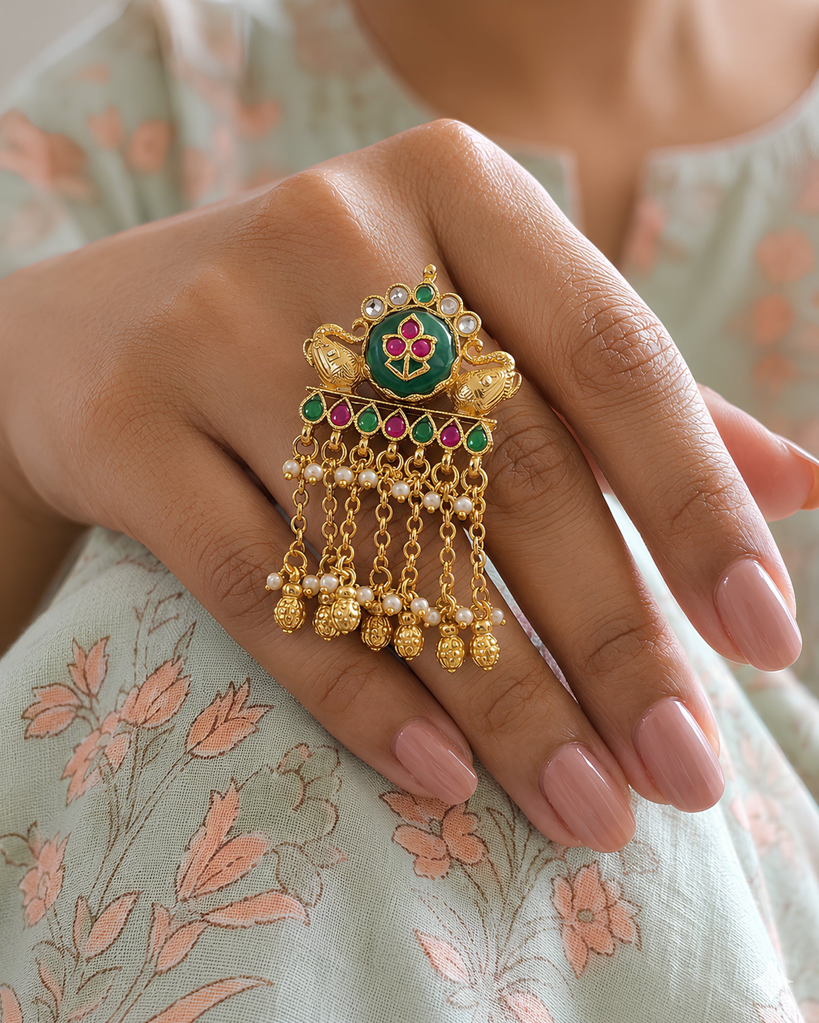 Chitrangi Chain Fusion Ring