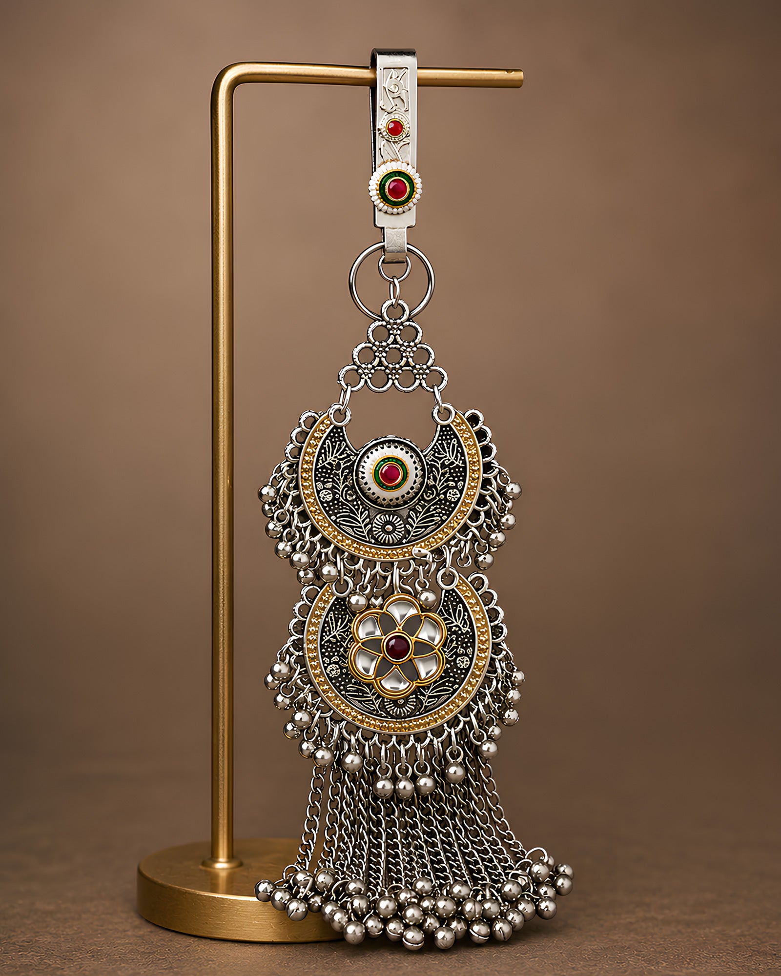 Dual-Tone Crescent Shield & Floral Mesh Saree Juda