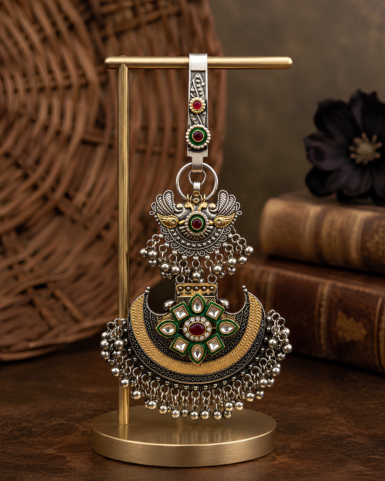 Dual-Tone Crescent Shield & Kundan Flower Saree Juda