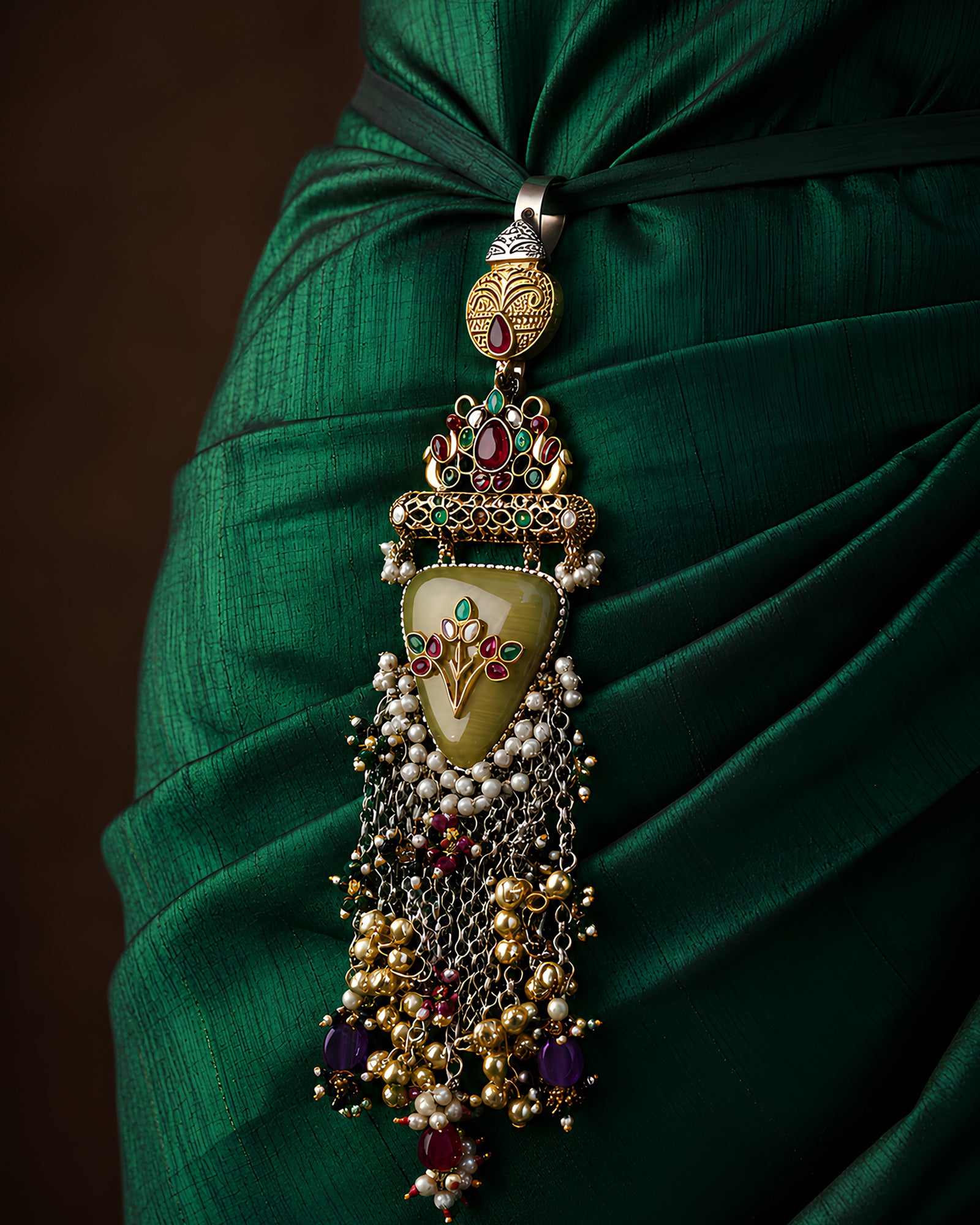 Dual-Tone Crown & Olive Medallion Chabi Chhalla