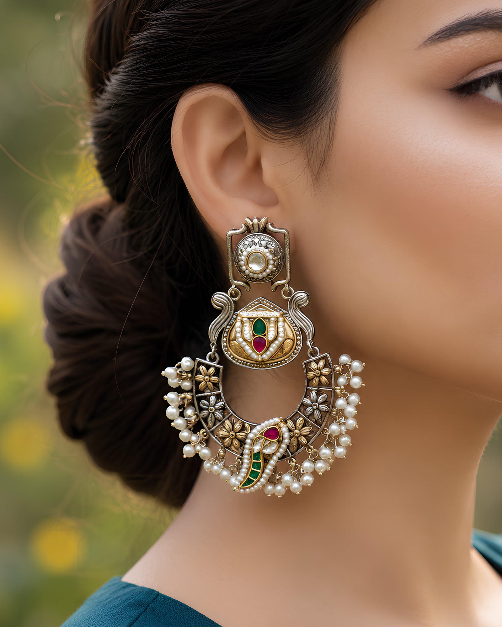 Dual-Tone Floral Arch & Pearl Crescent Earrings
