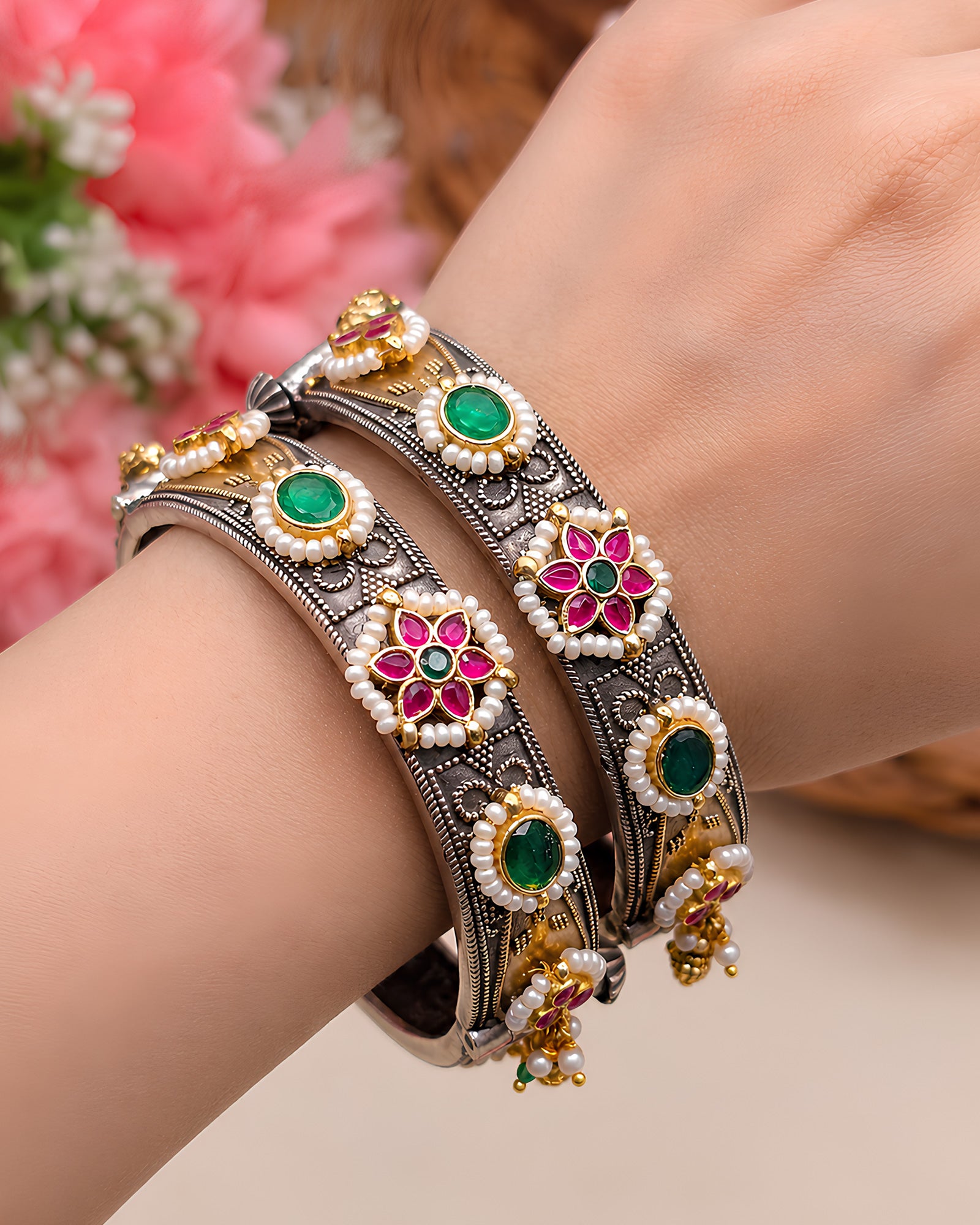 Dual-Tone Floral Kundan & Green Cabochon Kada