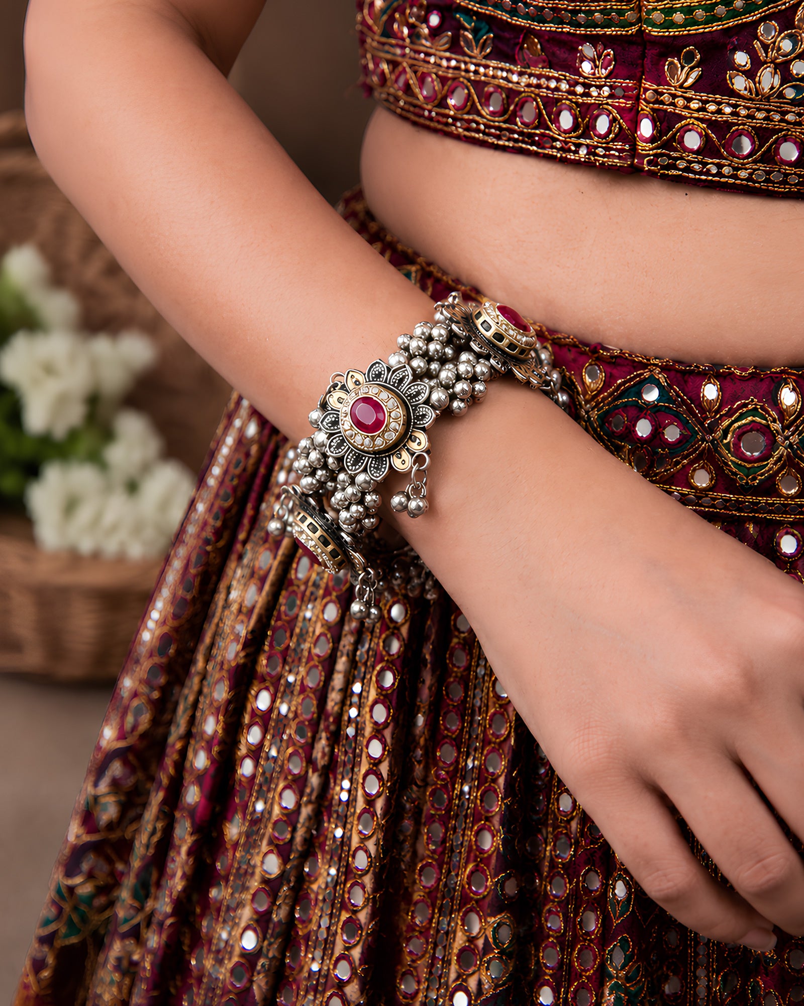 Dual-Tone Oxidized Kundan Flower & Cluster Ghungroo Link Kada
