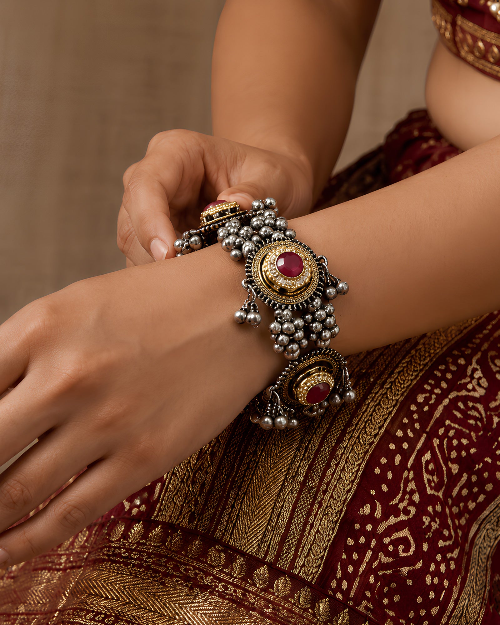 Dual-Tone Oxidized Kundan Medallion & Cluster Ghungroo Link Kada