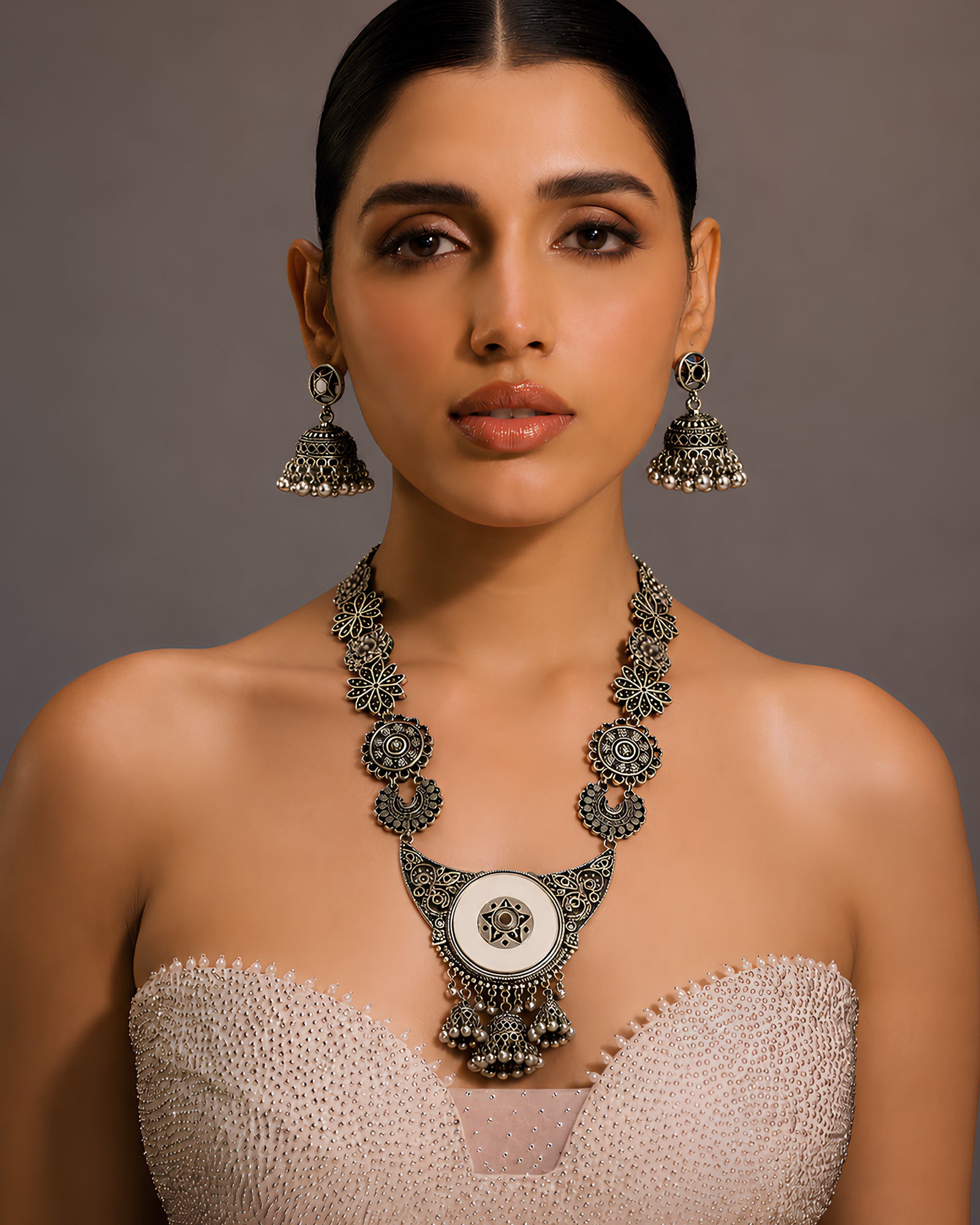 Enamel Disk & Jhumka-Fringed Oxidized Necklace