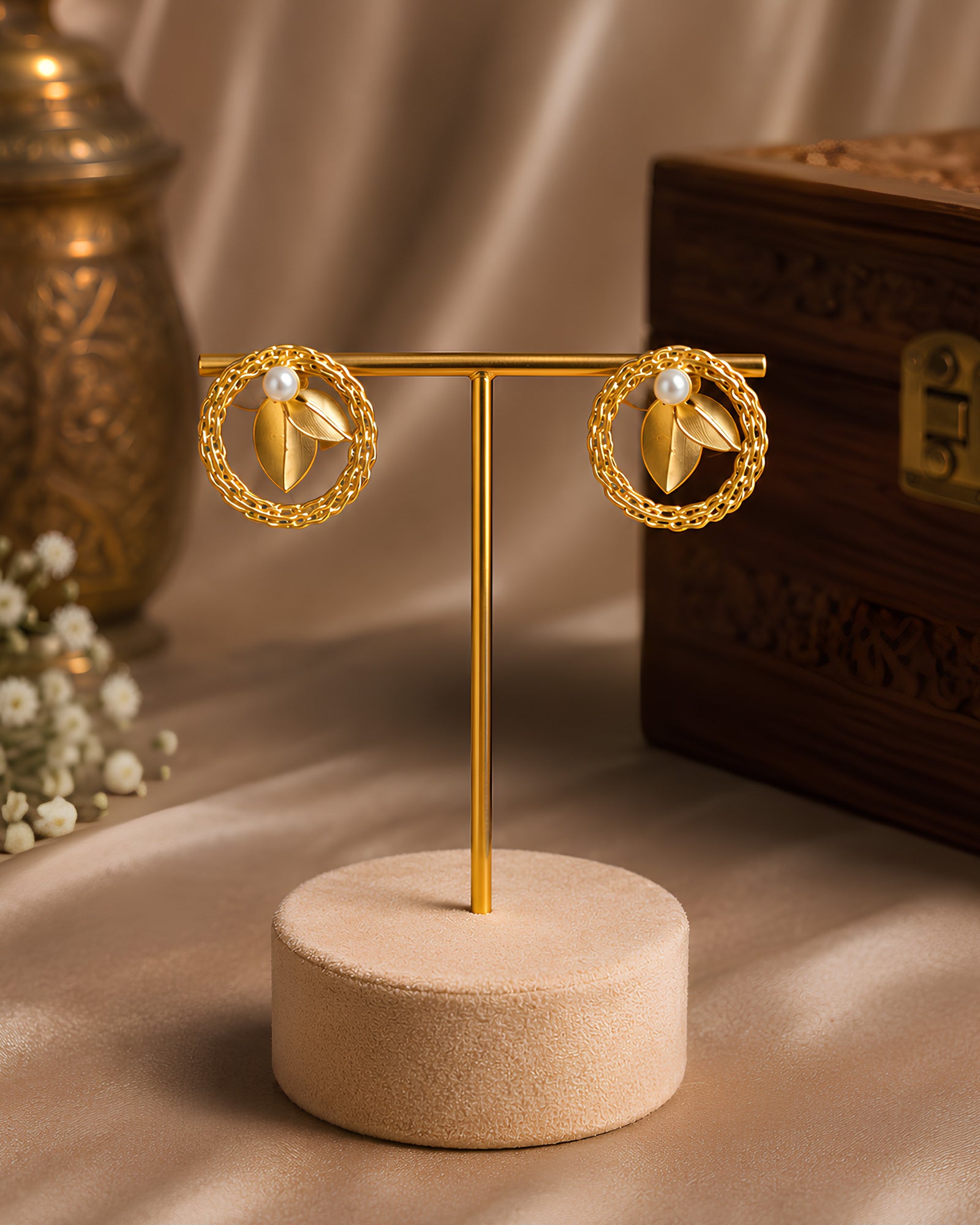 Golden Textured Wreath & Pearl Leaf Studs