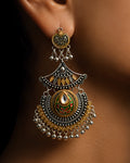 Kundan Tear & Crescent Dual-Tone Oxidized Chandbalis