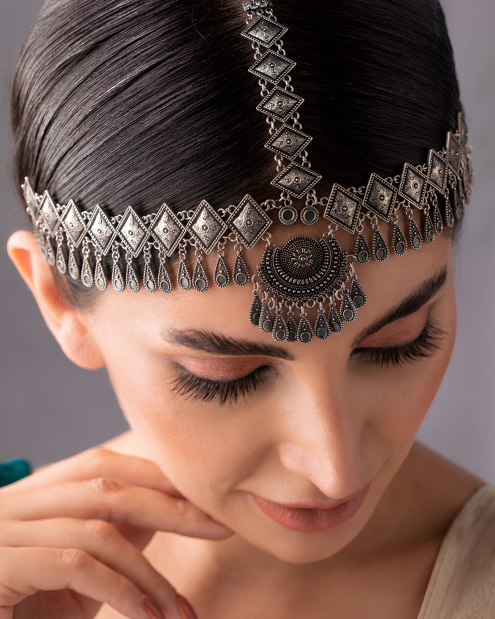 Oxidized Silver Geometric Diamond & Crescent Droplet Matha Patti