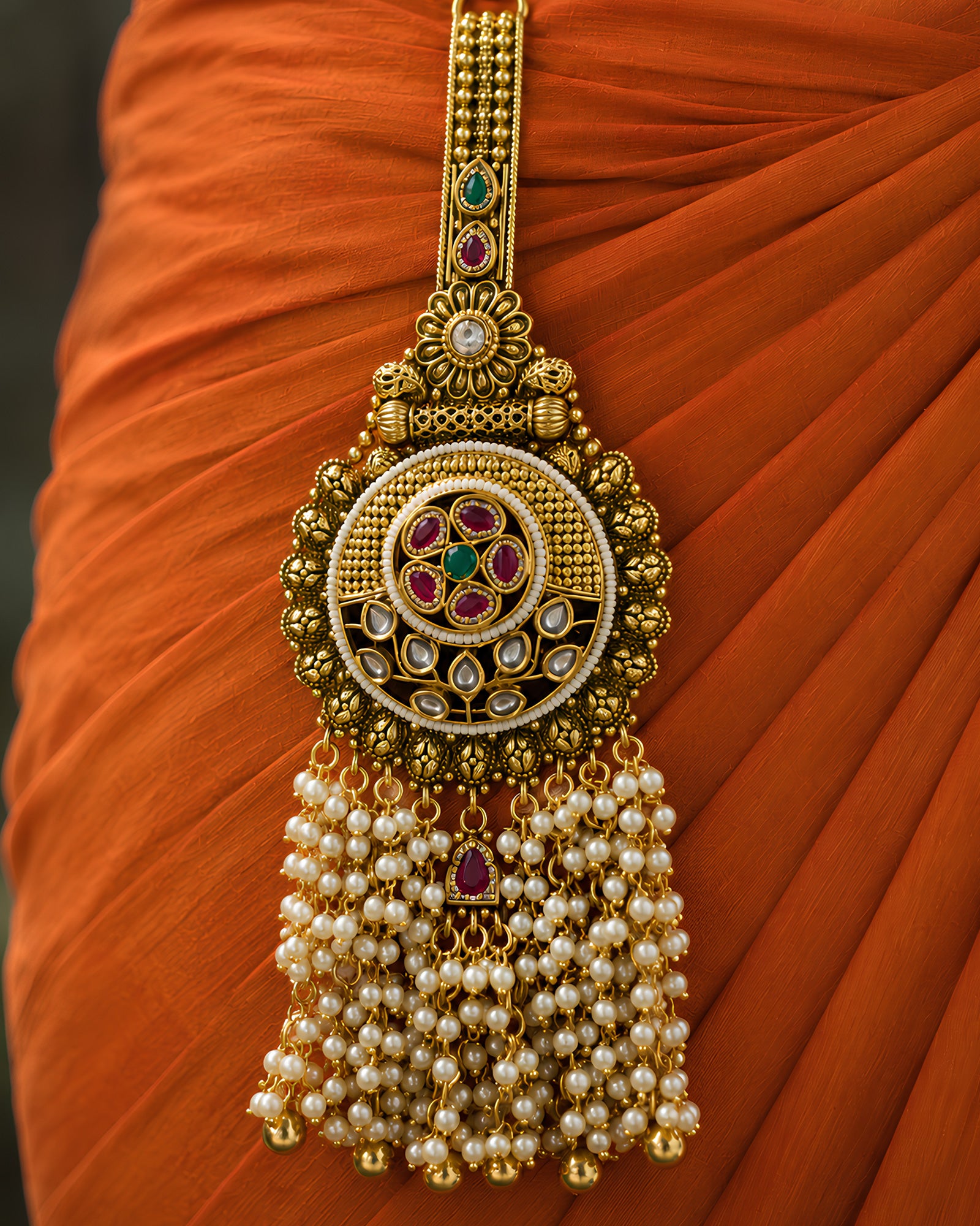 Pearl-Fringed Sunburst Gold-Plated Judapin