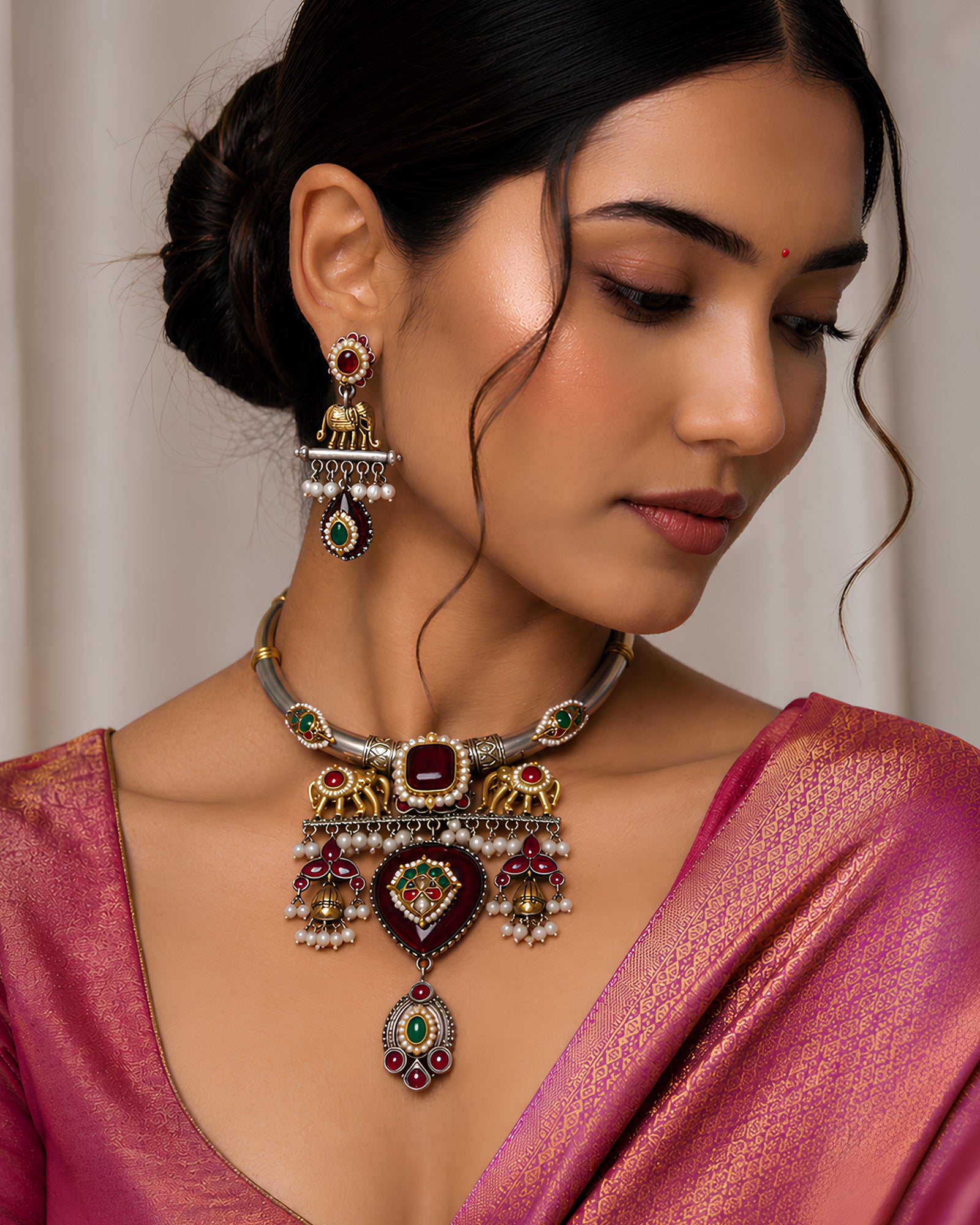 Royal Elephant Motif Pearl-Fringed Hasli Necklace
