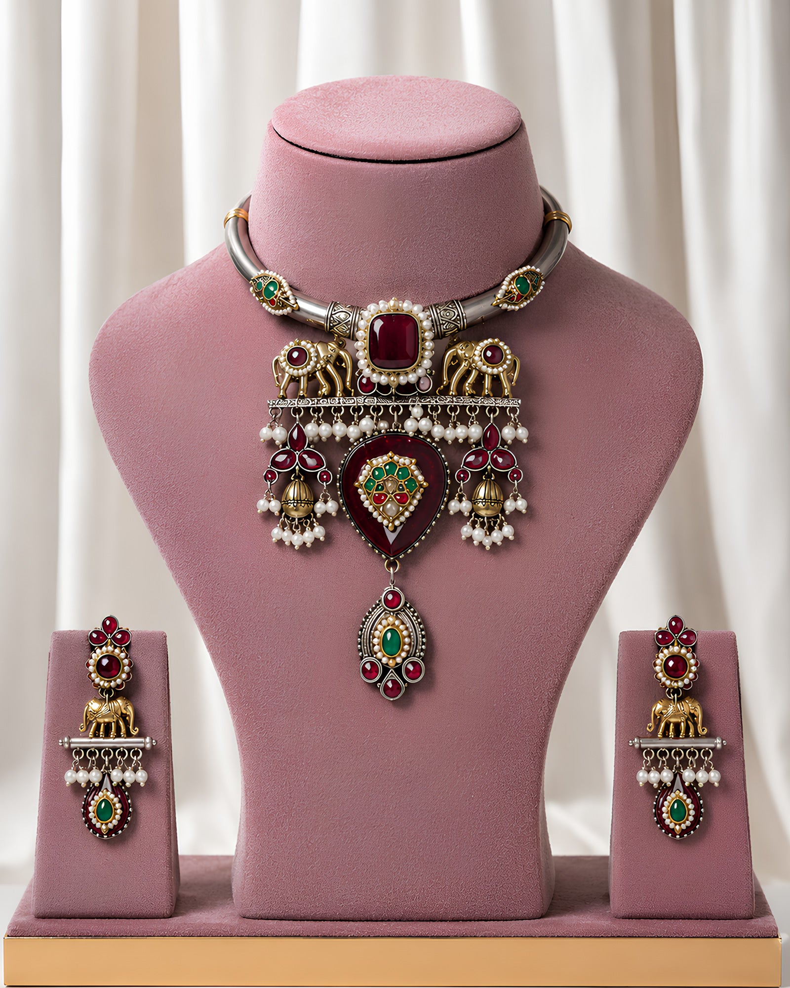 Royal Elephant Motif Pearl-Fringed Hasli Necklace